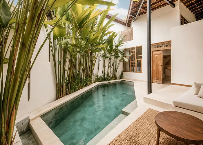 Serene 1br 800 To Echo Beach, With Pool Villa