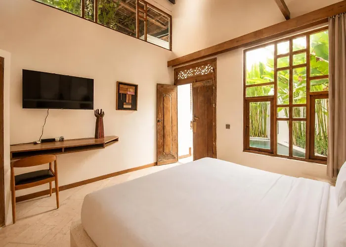 Serene 1br 800 To Echo Beach, With Pool Villa