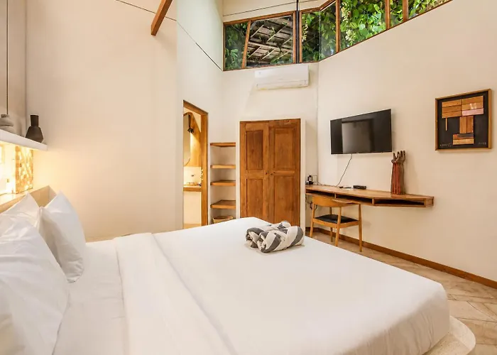 Villa Serene 1br 800 To Echo Beach, With Pool Canggu (Bali)